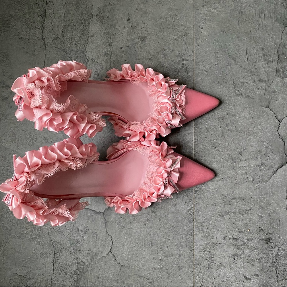 Elegant Pink Ruffle Women's Shoes